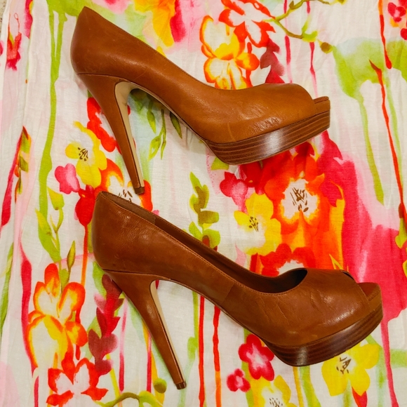 BCBG Retro 70s Cognac Leathet Platform Leather Spike Stiletto  Heels - Picture 3 of 7